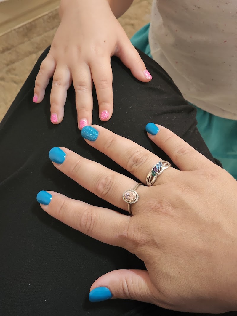 Super Nails, nail salon in Findlay, OH, photo 3 of 10